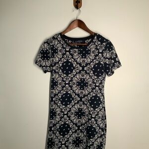 Tommy Hilfiger Black and White Fitted Short Sleeve Tee